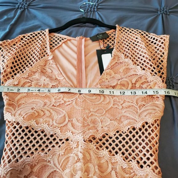 AX Paris Women’s blush v-neck mesh lace bodycon midi dress - Picture 4 of 9